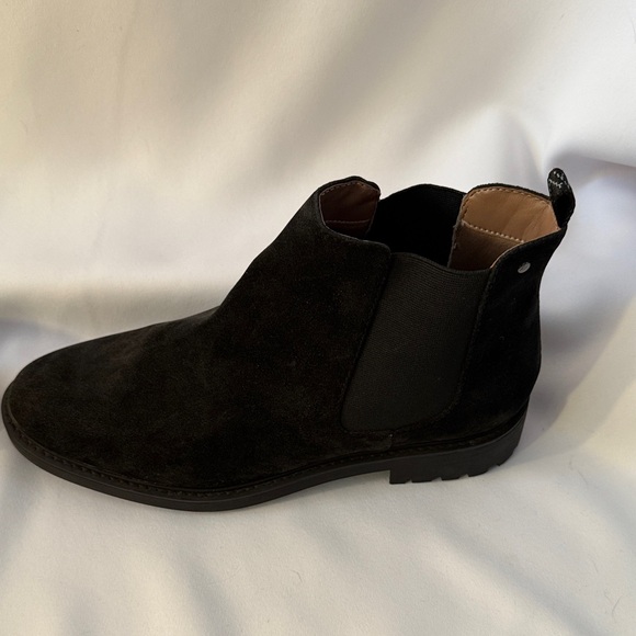 MATT AND NAT BLACK CHELSEA BOOTS - Picture 7 of 10